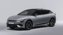 Kia подготвя нова ера: семеен кросоувър и достъпен електромобил променят стратегията на марката