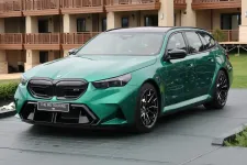 BMW M5 Touring – двигатели, характеристики, комфорт и ценови клас