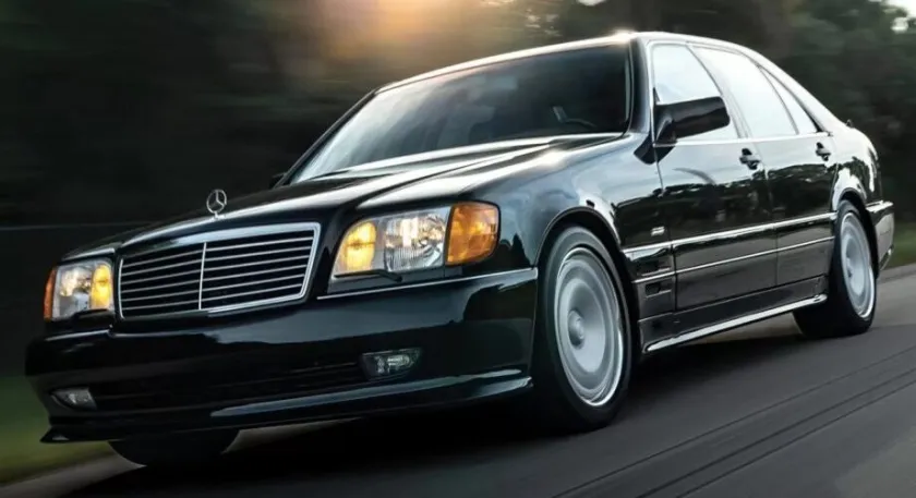 Последният S-Class, конструиран под мотото "Engineered like no other car in the world" – без бюджетни ограничения.