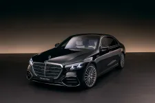 Сбогом на електрическите илюзии и как Mercedes спаси 8 цилиндровия двигател