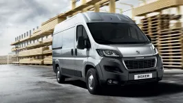 Peugeot : Недосегаемият лидер, който пренаписа правилата при бусовете