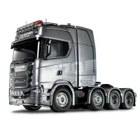 Крепости на колела: Как Scania и MAN превърнаха камионите в петзвездни хотели