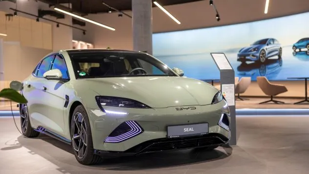 Китайският гигант BYD започва мащабна офанзива в България