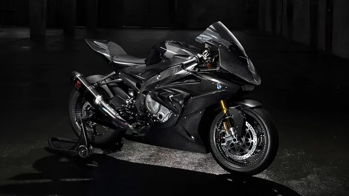 BMW Superbikes: Допинг от пистата с технология ShiftCam, която кара всеки друг спортен мотор да изглежда безпомощен